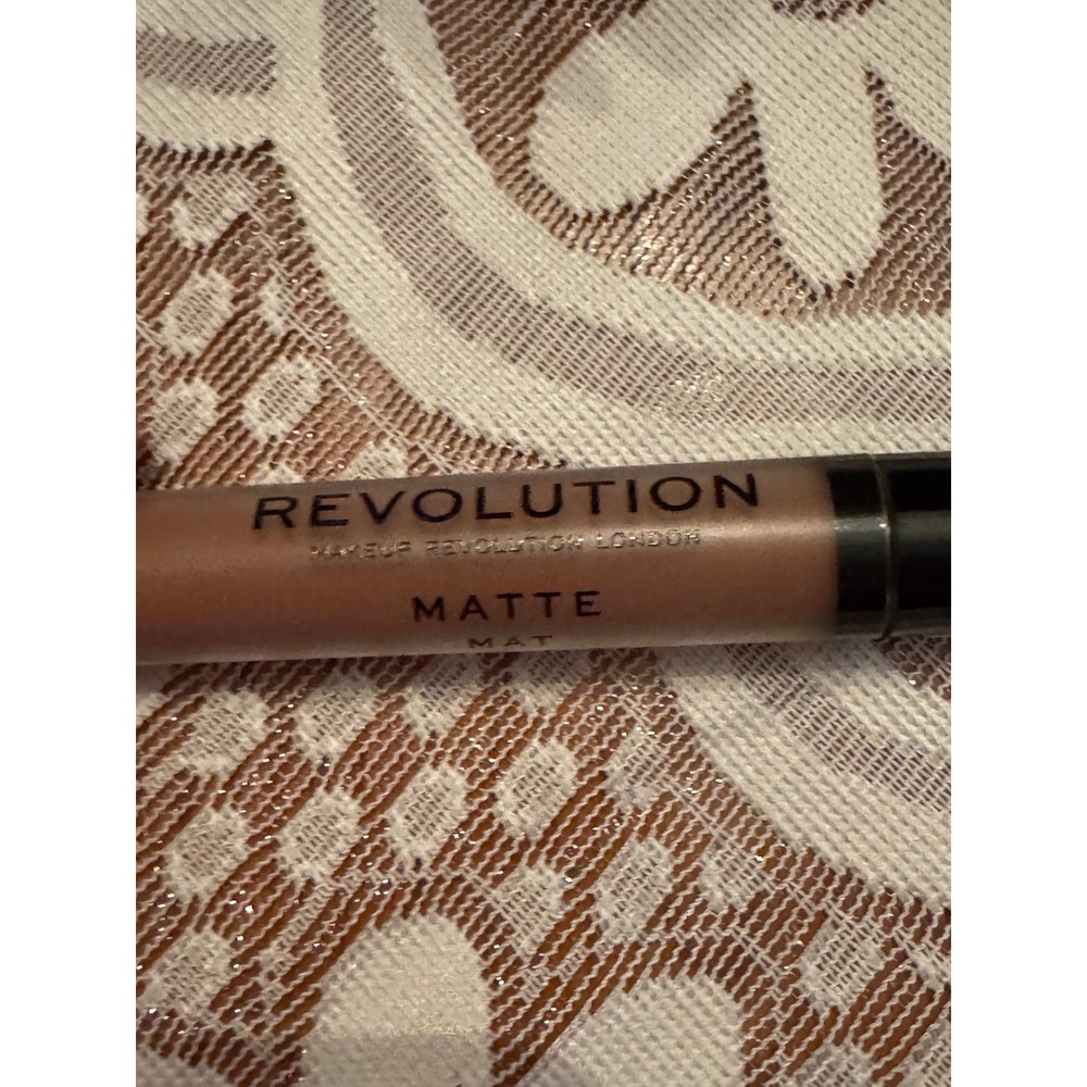 Makeup Revolution London Matte Liquid Lipstick Vow 120 Neutral Brown 3ml